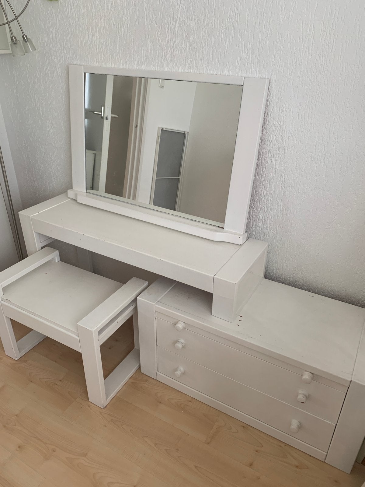 Wit geschilderde kaptafel + ladenkast+ krukje | grenenhout, Huis en Inrichting, Ophalen, Gebruikt, 100 tot 150 cm, 100 tot 150 cm