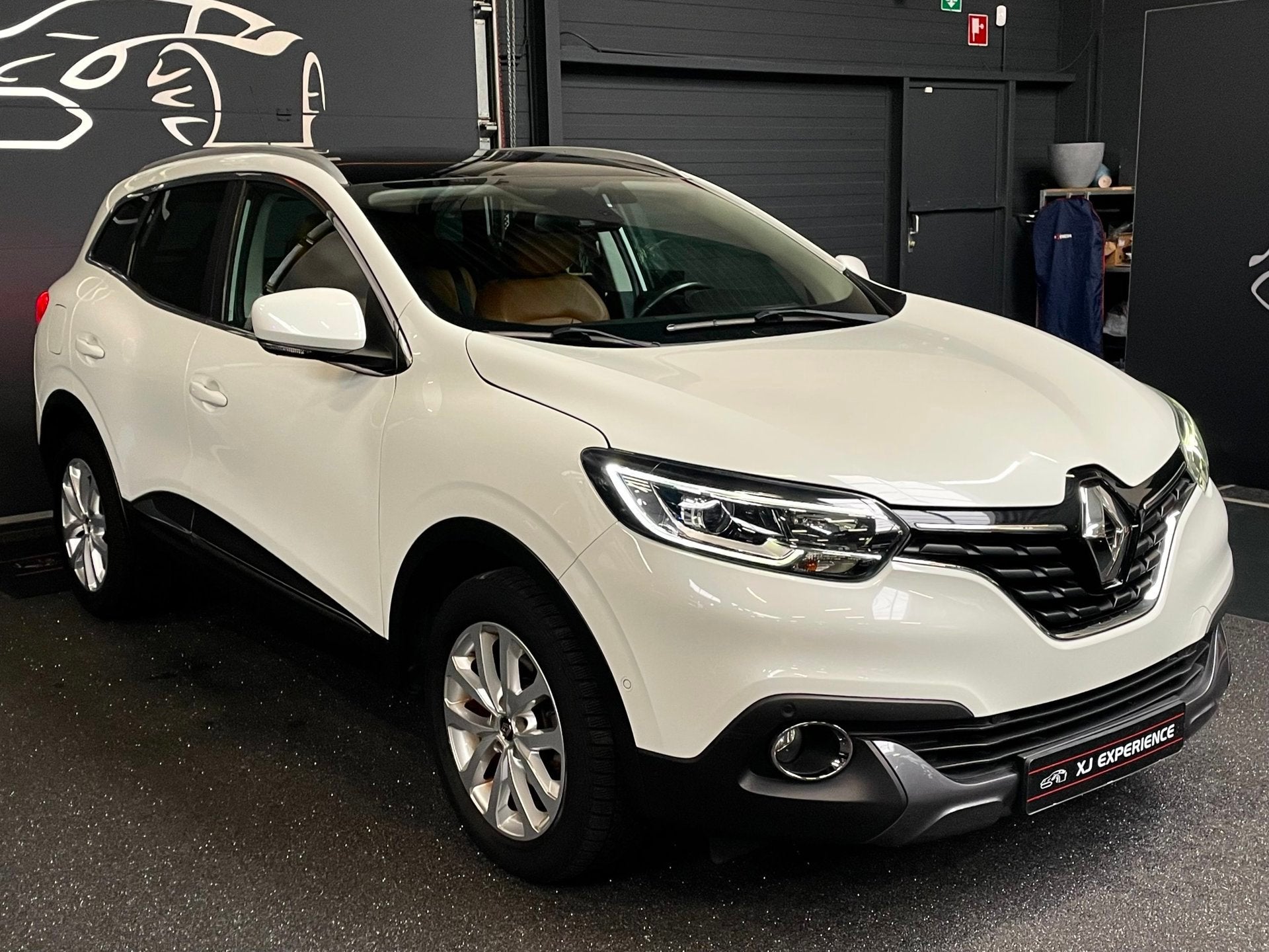 Renault Kadjar 1.2 TCe Intens PANO NAVI LEER AIRCO, Voorwielaandrijving, Kadjar, Euro 6, 4 cilinders