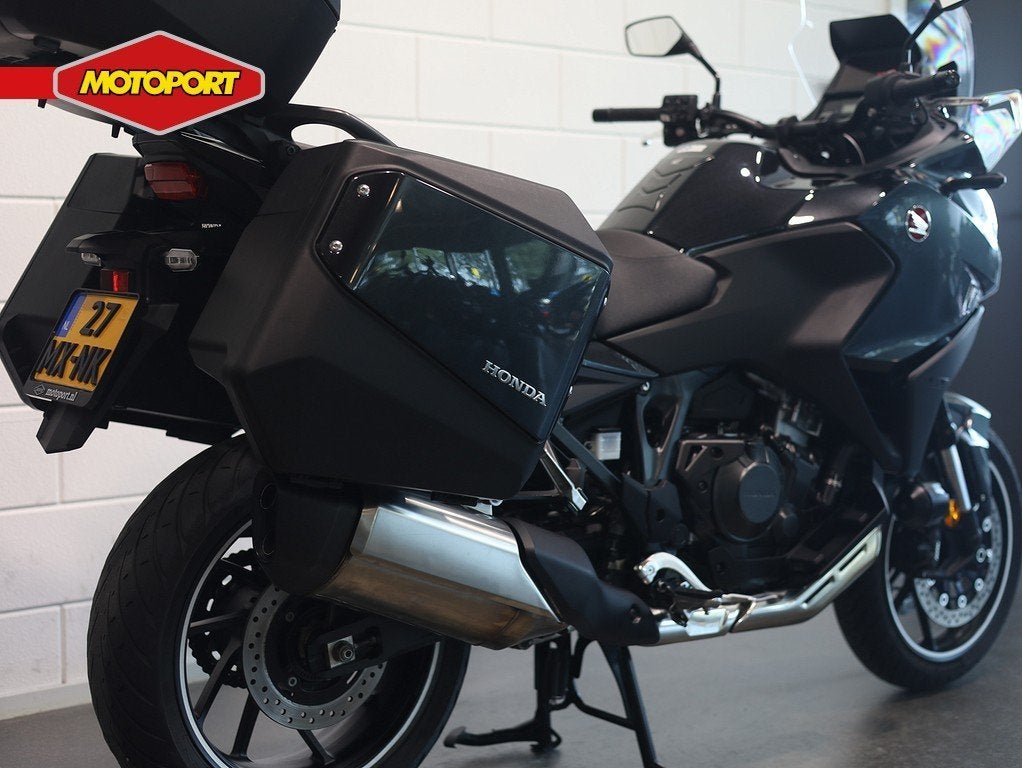 Honda NT 1100 (bj 2024), Bedrijf, Mc.benelux@honda-eu.com, Toermotor, Honda Motor Europe Ltd Netherlands branc