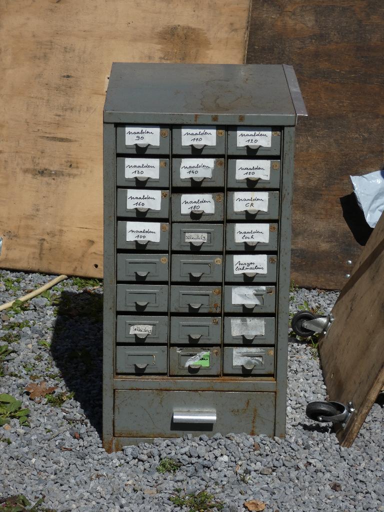 Industrieel, metalen ladekastje, Ophalen, Minder dan 50 cm, Gebruikt, 5 laden of meer