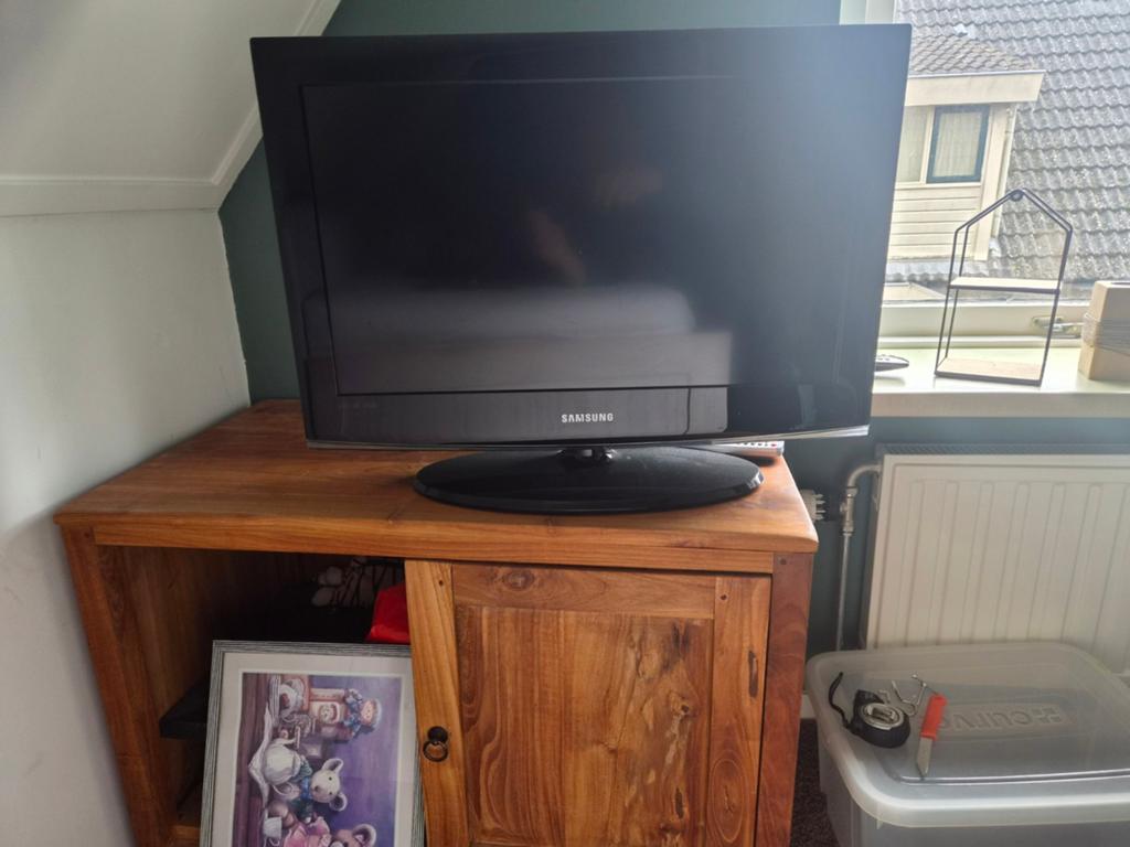 Tv kastje met tv + afstandsbediening, Ophalen of Verzenden, 25 tot 50 cm, 50 tot 100 cm, Minder dan 100 cm
