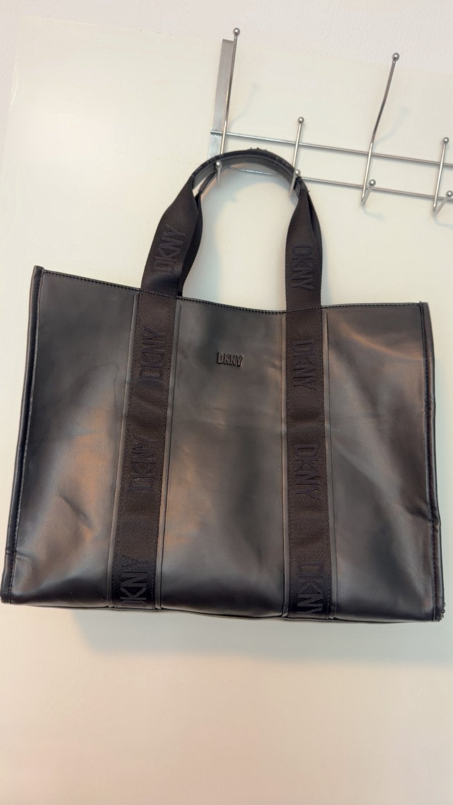 DKNY tas €50, Ophalen, Zo goed als nieuw, Zwart, Schoudertasje