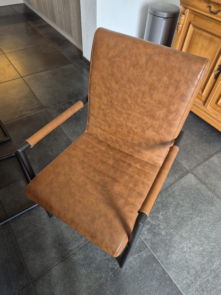 Eetkamerstoelen 8 stuks, Ophalen, Gebruikt, Bruin, Leer