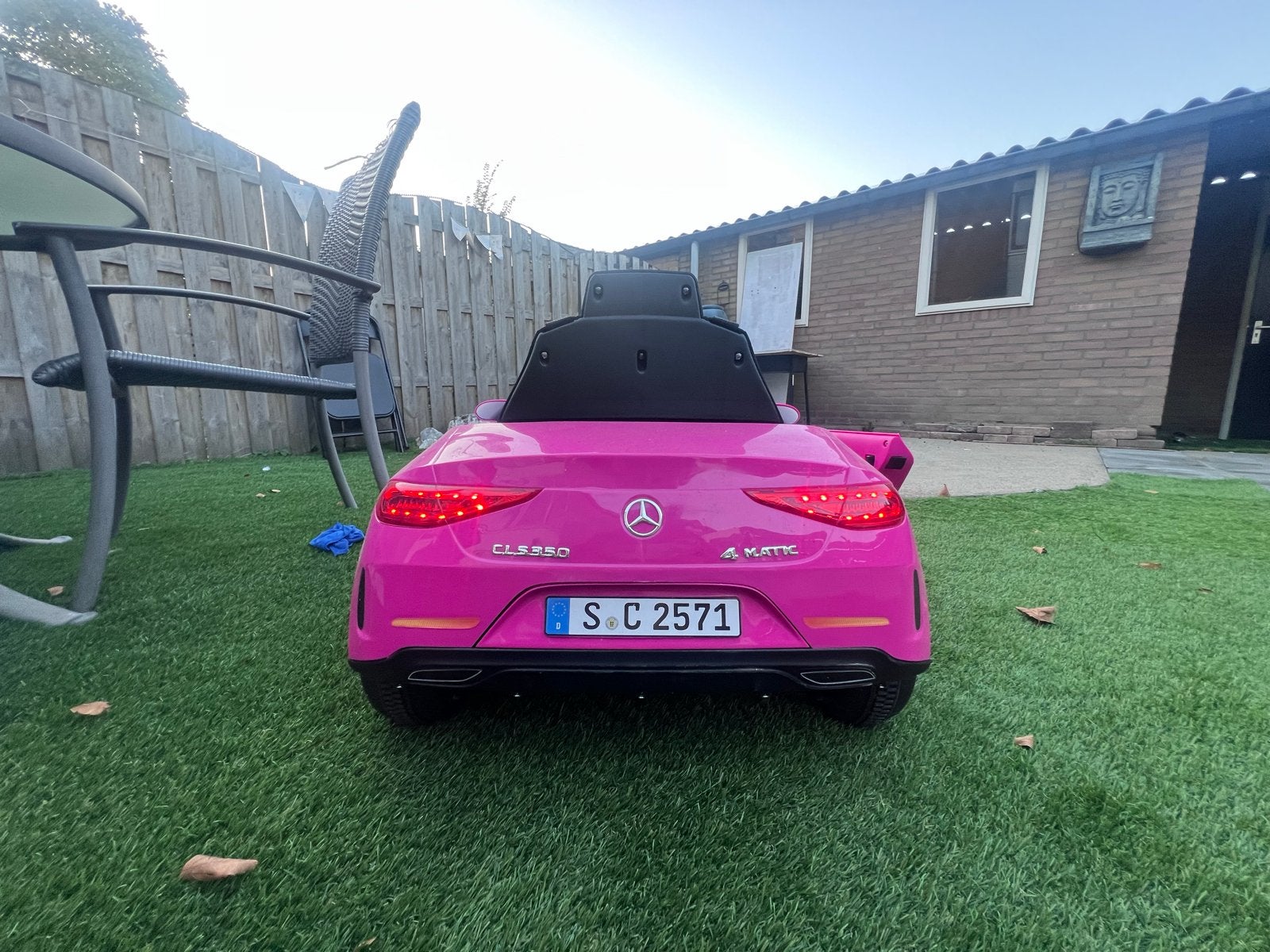 Roze Mercedes-Benz CLS 350 4MATIC Kinderauto, Gebruikt