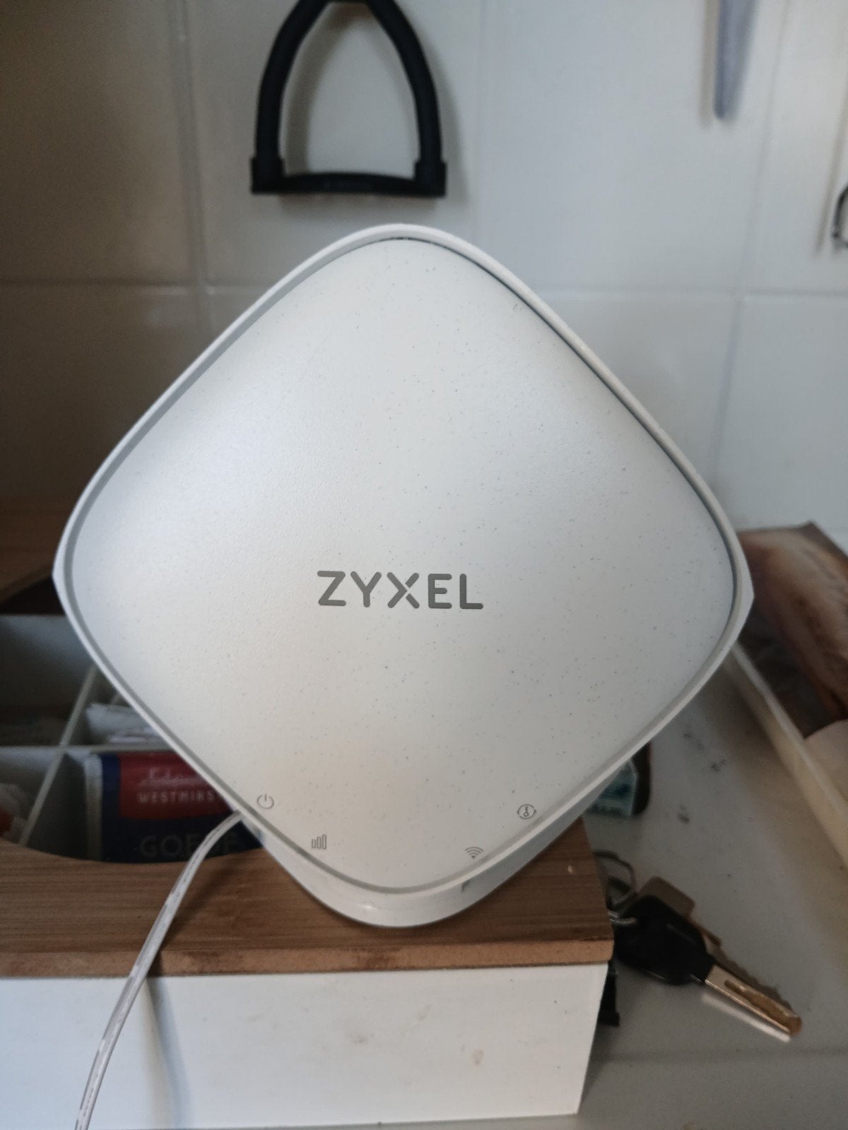 Zyxel WX5600-T0 WiFi-versterker.. Zo goed als nieuw, Computers en Software, Routers en Modems, Ophalen of Verzenden, Zo goed als nieuw
