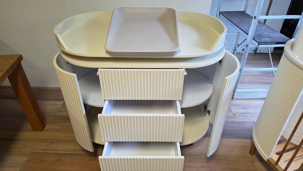 Luxe babykamer ledikant met subtiele gebruikssporen, Gebruikt, 50 tot 70 cm, Ophalen of Verzenden, 100 cm of meer