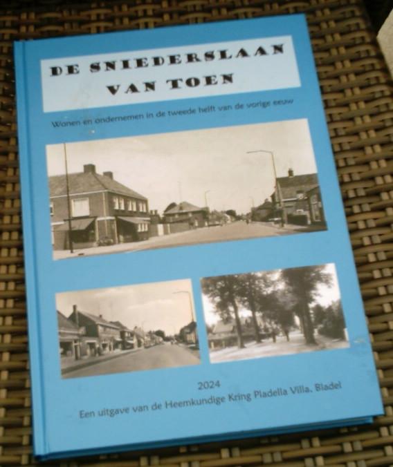 De Sniederslaan van toen. Bladel. ISBN 9789090393360., Ophalen of Verzenden, Zo goed als nieuw
