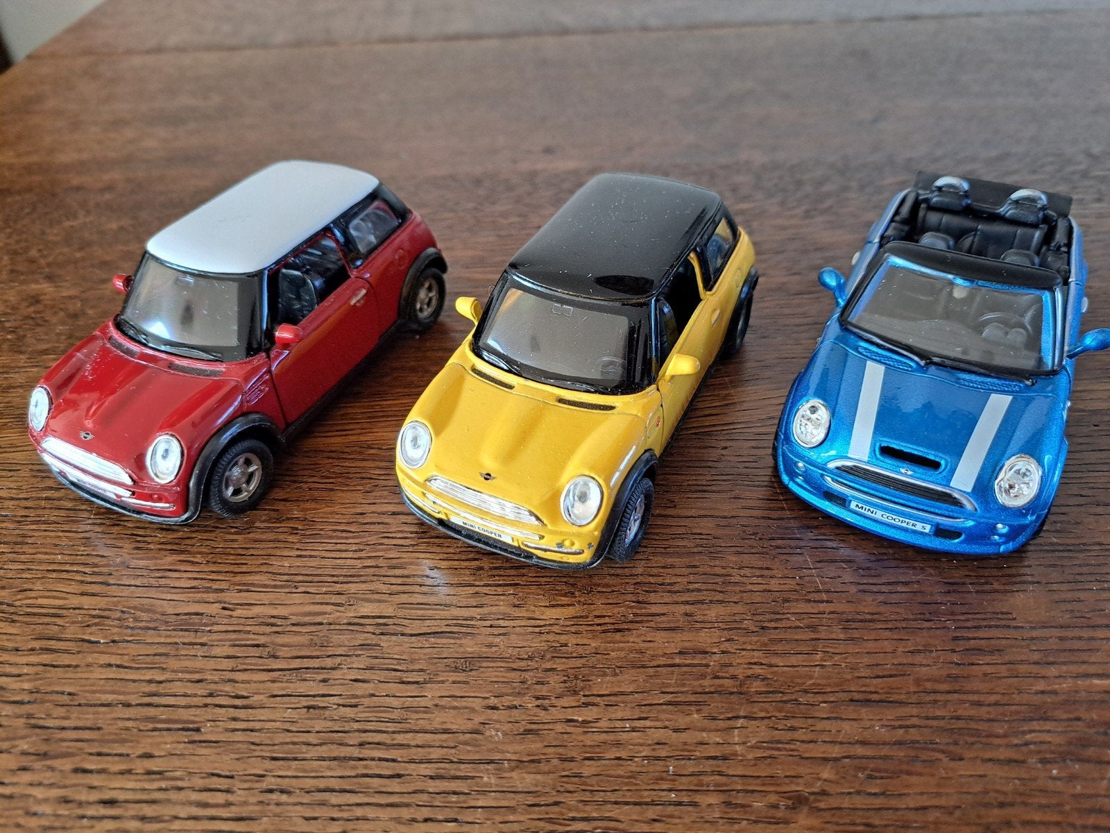 Set van 3 Mini Cooper modelauto's - Nieuwstaat, Ophalen of Verzenden, Zo goed als nieuw, Auto