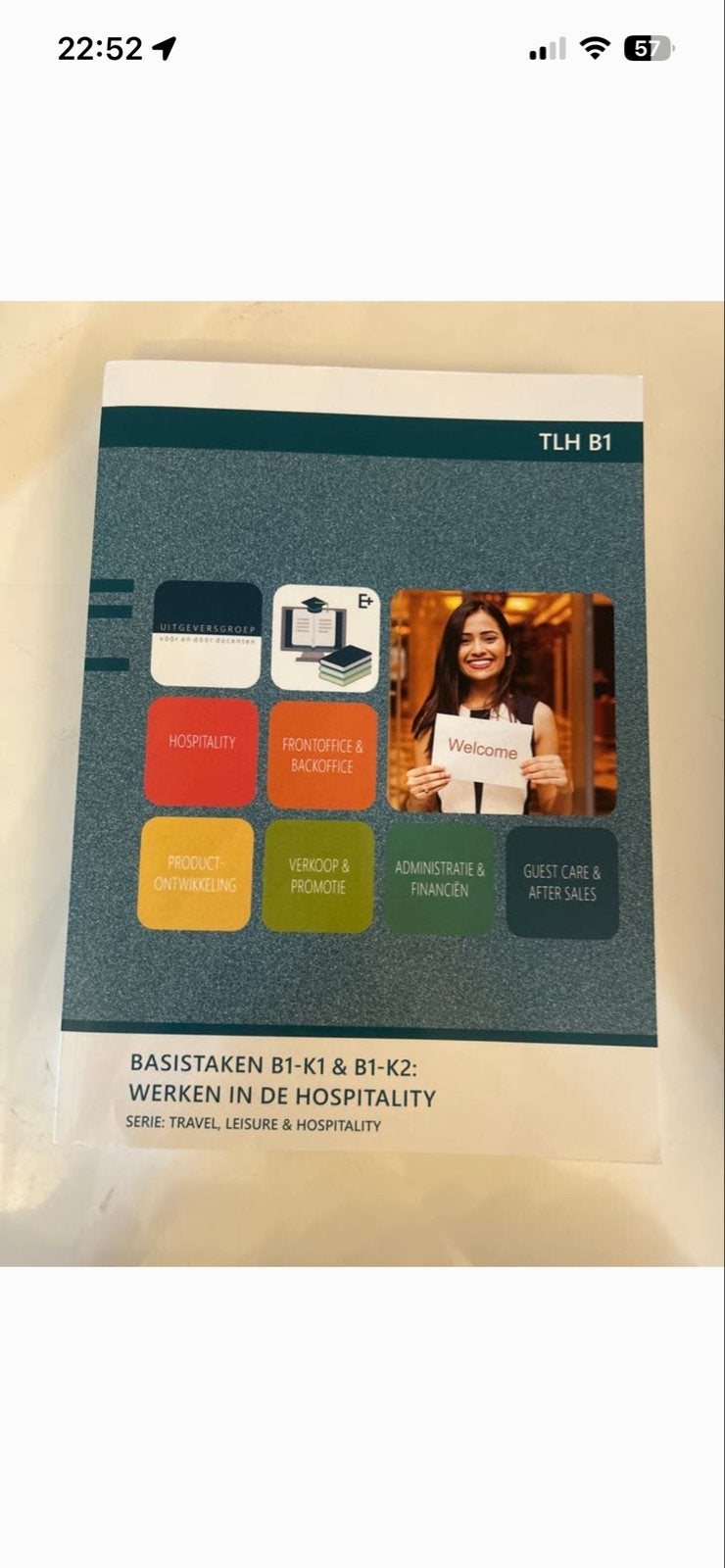 Boek Basistaken Werken in de Hospitality, Ophalen of Verzenden, Zo goed als nieuw, MBO