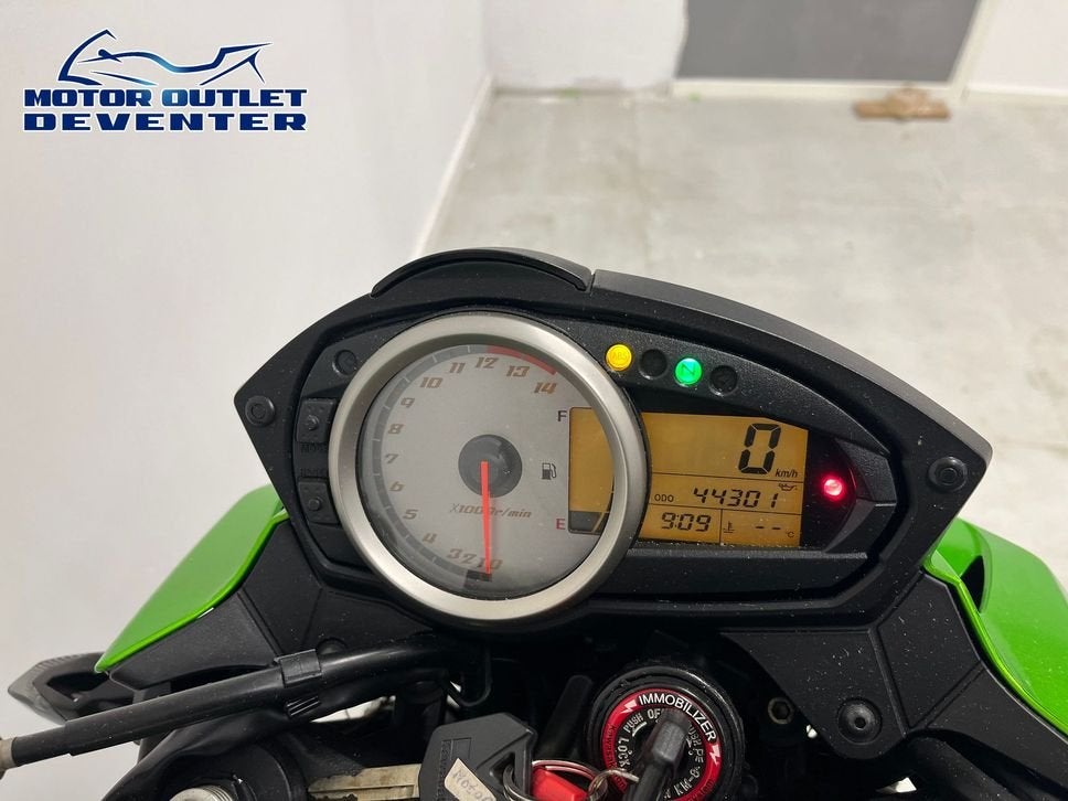 Supermooie KAWASAKI Z 750 Z750 ABS (2009), Motoren, Motoren | Kawasaki, 4 cilinders, Motorrijbewijs A, Bedrijf, Onbekend