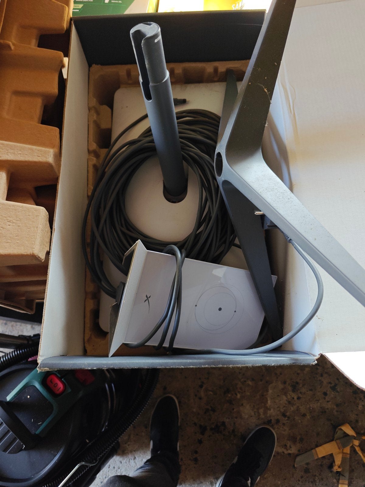 Starlink Kit met Long Wall Mount en 3 Mesh Wifi Punten, Ophalen of Verzenden, Zo goed als nieuw