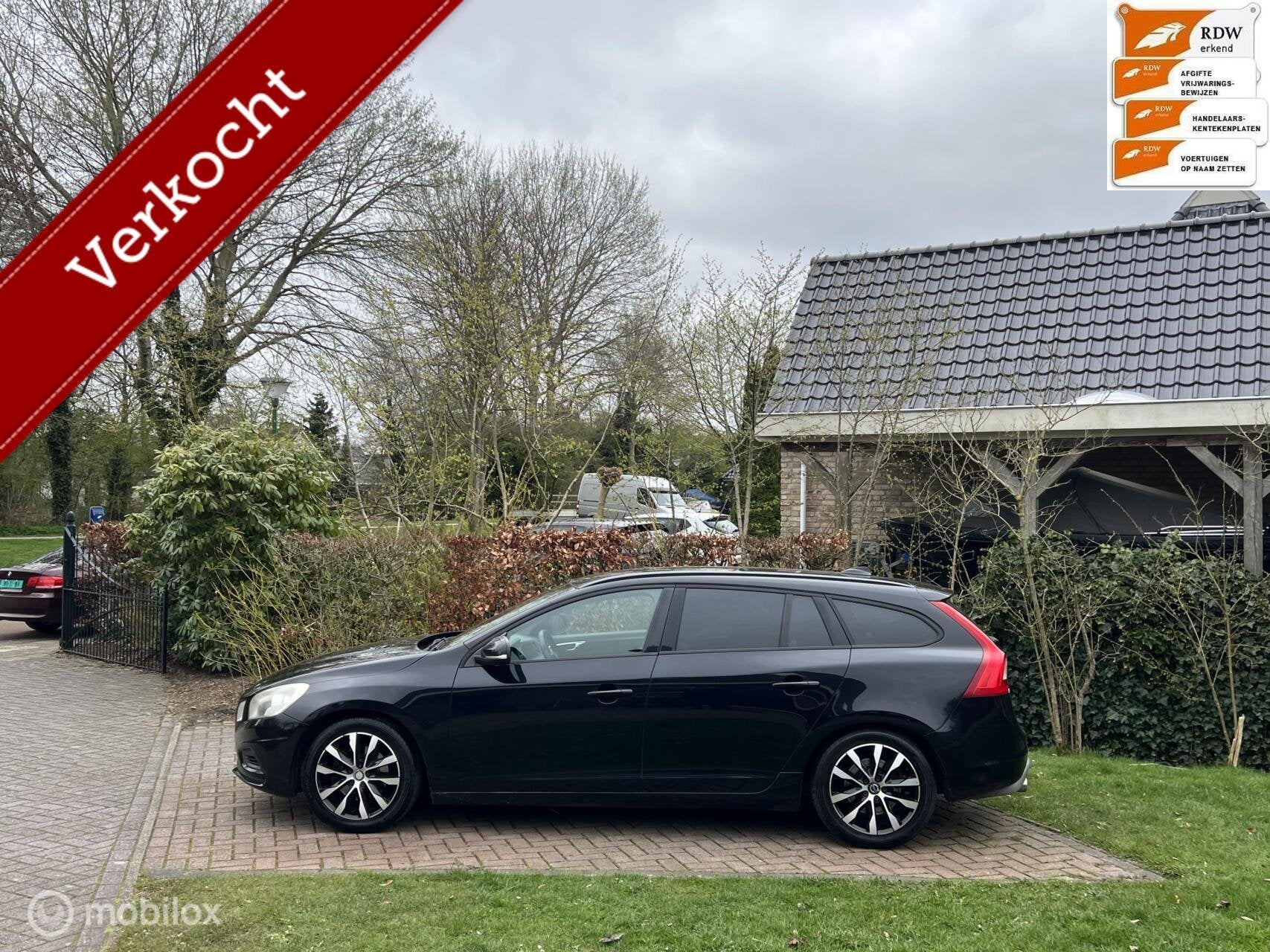 Nette sportieve Volvo V60 1.6 T3 R-Design bj 2011, Voorwielaandrijving, 15 km/l, Gebruikt, 4 cilinders
