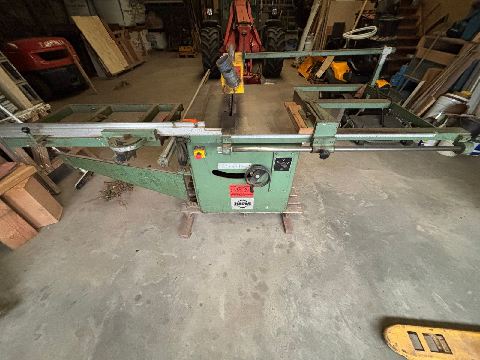 Harwi Zaagtafel - Bouwjaar 1987 - Werkende Staat, Ophalen, Gebruikt, Cirkelzaag
