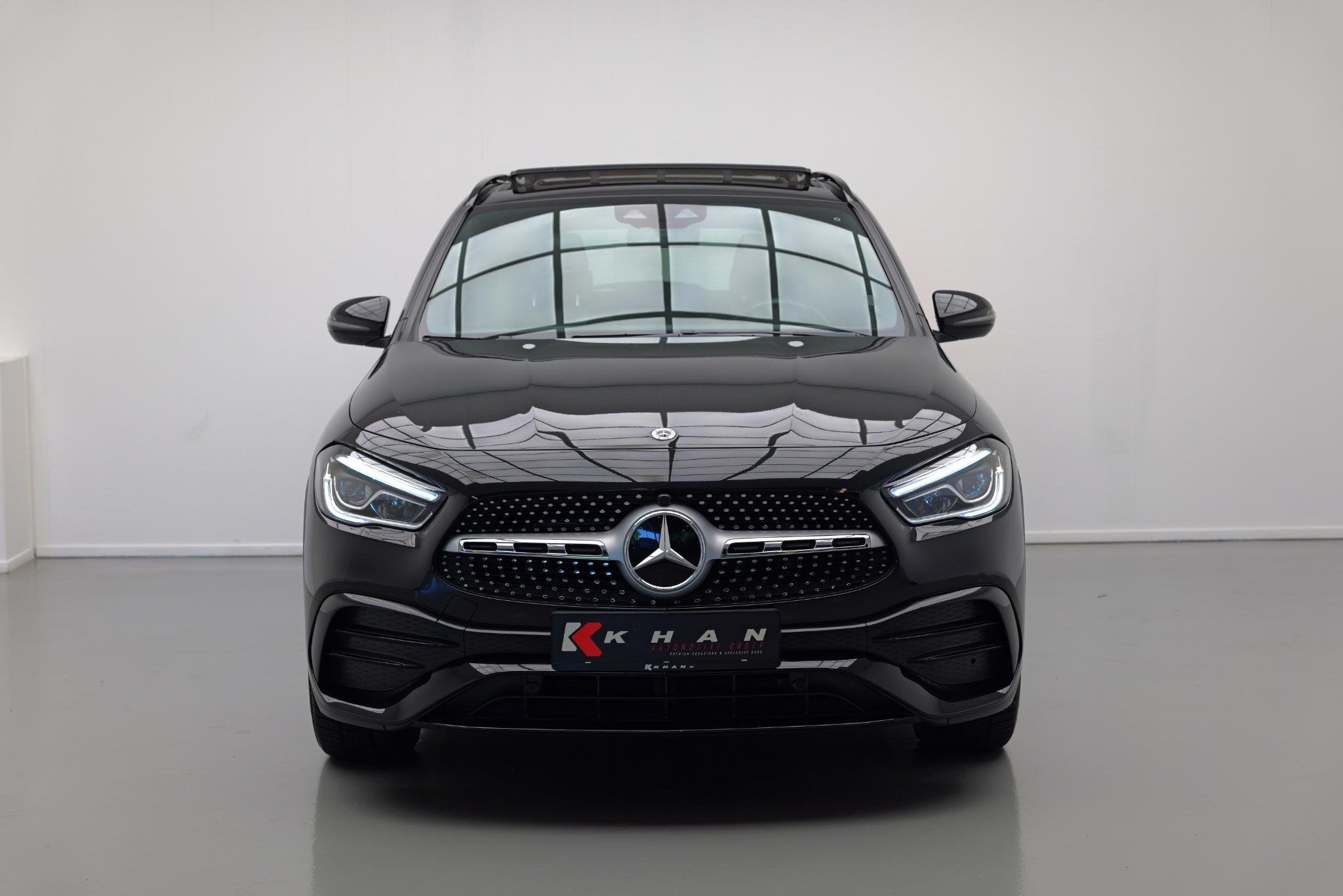 Mercedes-Benz GLA-klasse GLA250 4MATIC AMG Line |Pano|Ambien, Auto's, Gebruikt, Euro 6, 4 cilinders, 2000 kg
