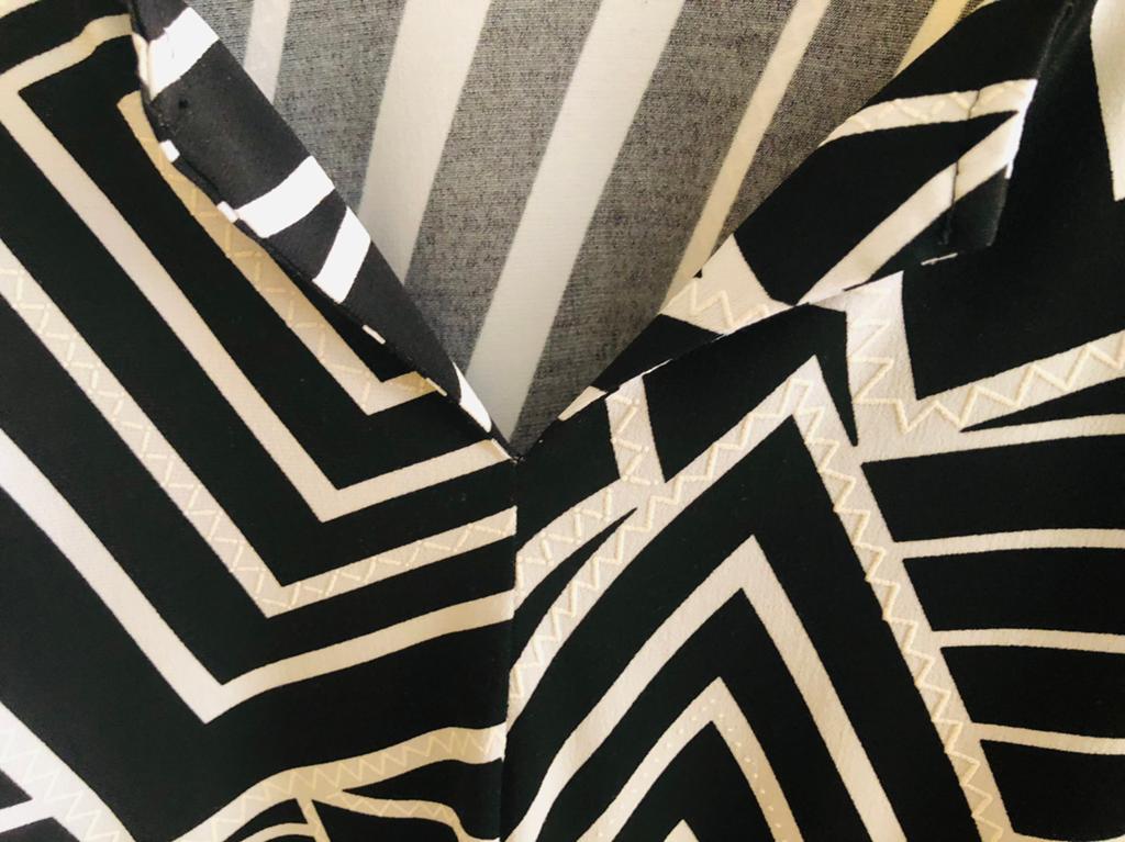 Tuniek Sempre Piu 46, Kleding | Dames, Ophalen of Verzenden, Zo goed als nieuw, Zwart, Blouse of Tuniek