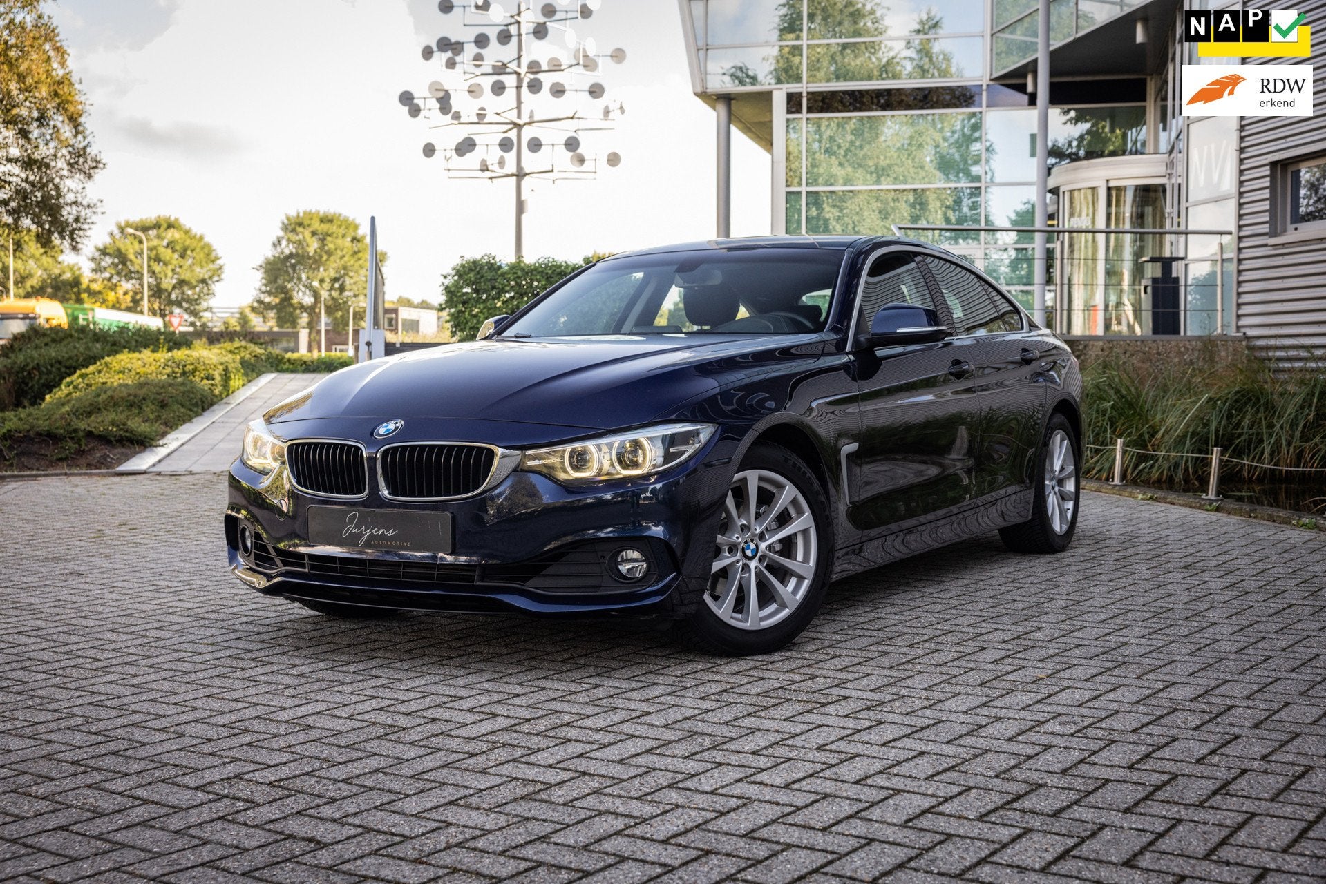 BMW 4-serie Gran Coupé 418i Executive AUT-8 - Orig NL - Fac, Auto's, Automaat, Dealer onderhouden, Gebruikt, Blauw