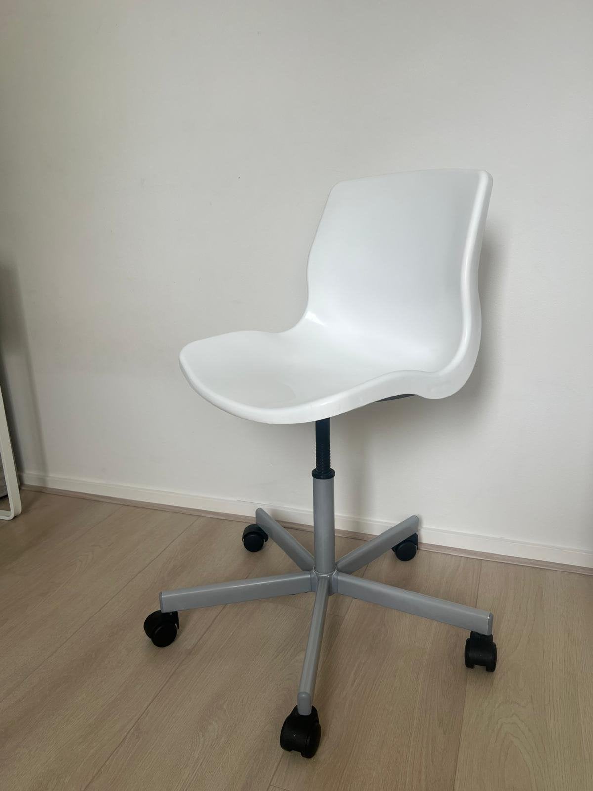 Ikea Snille bureaustoel zo goed als nieuw., Ophalen, Zo goed als nieuw