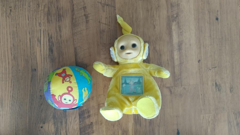 Teletubbies knuffel en bal, Kinderen en Baby's, Speelgoed | Knuffels en Pluche, Ophalen of Verzenden, Gebruikt, Overige typen