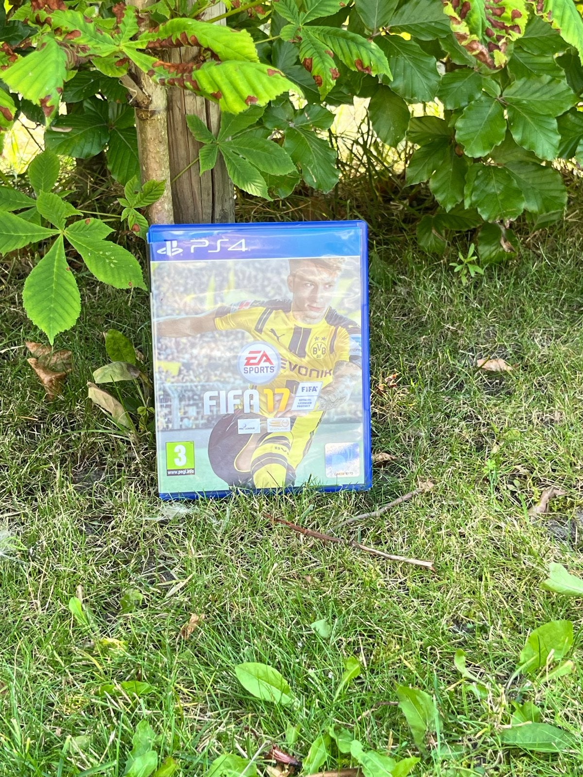 FIFA 17, Ophalen of Verzenden, Zo goed als nieuw, Sport, 3 spelers of meer