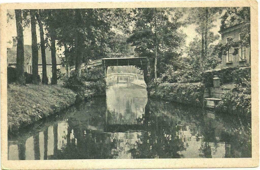 AK Giethoorn - Een Mooie Doorkijk in Giethoorn, Verzenden, 1940 tot 1960, Gelopen, Overijssel