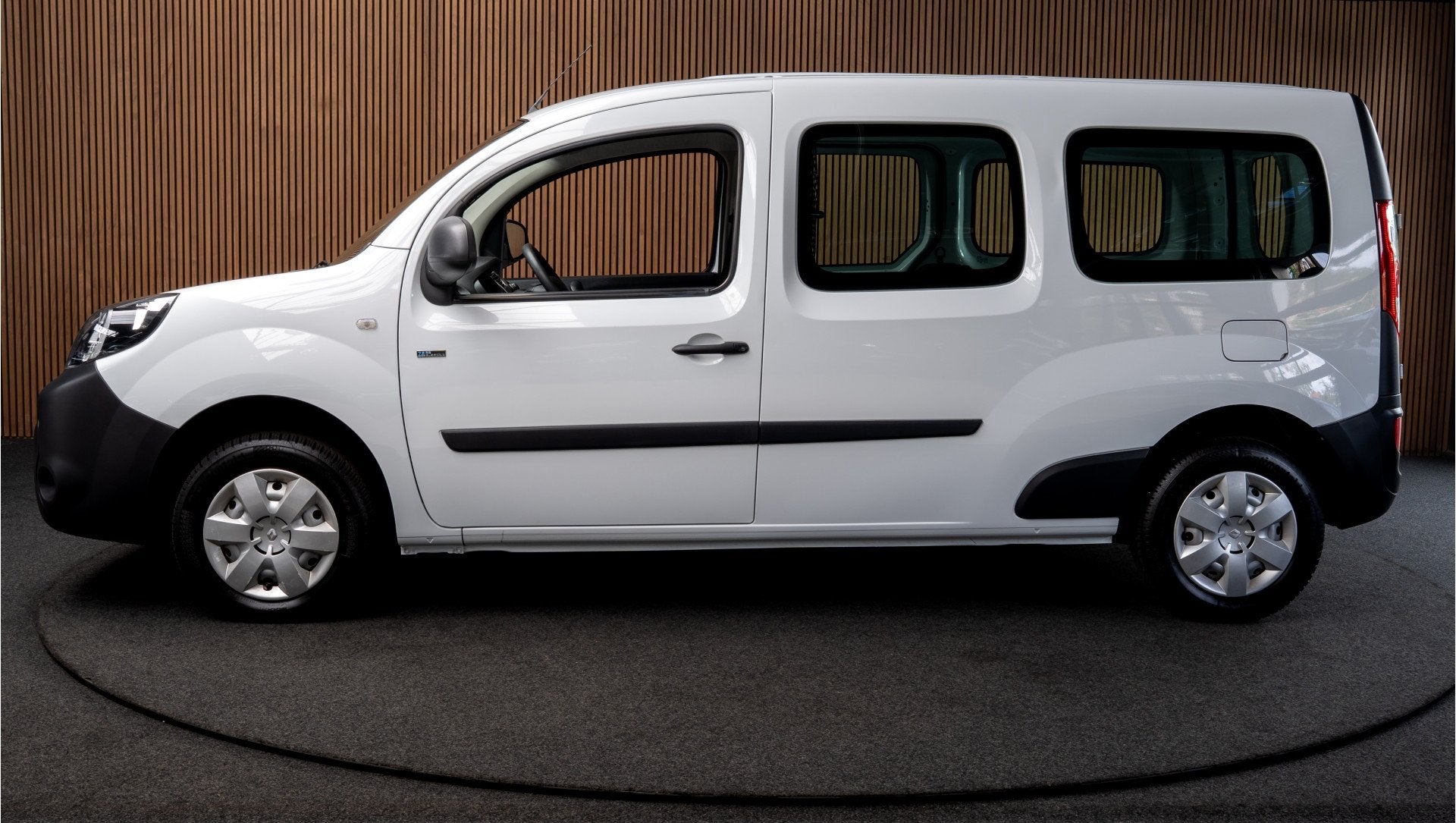 Renault Kangoo Z.E. 33 Maxi (ex. accu) 91,1% Aut. 1e eigenaa, Dealer onderhouden, Stof, Gebruikt, Wit