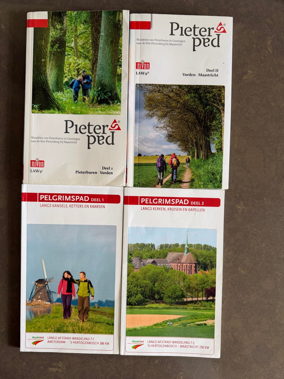 Wandelgidsen Pieterpad & Pelgrimspad (4 delen), Boeken, Fiets- of Wandelgids, Ophalen of Verzenden, Benelux, Gelezen