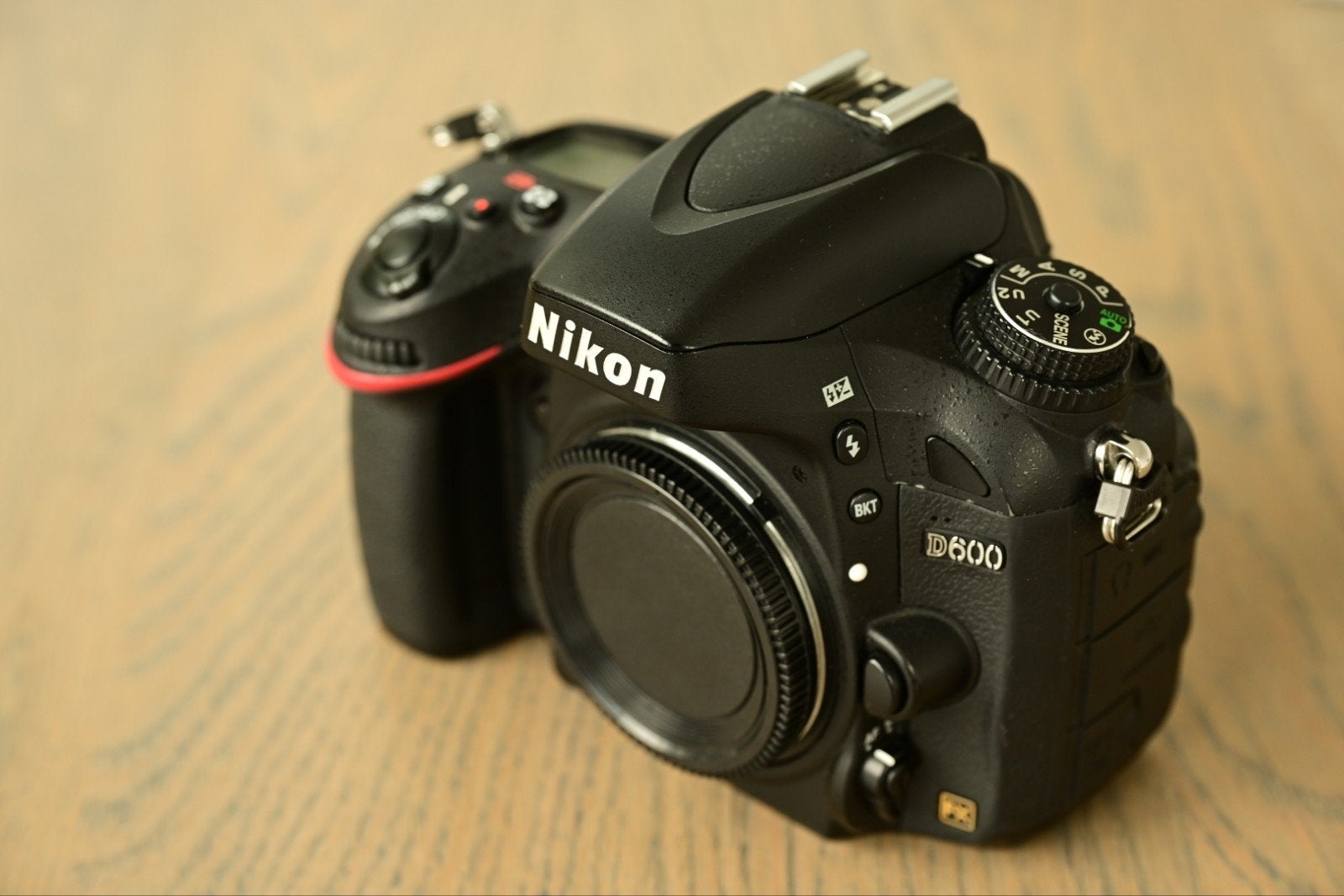 nikon d600 dslr met batterij grip mb-d80, Ophalen of Verzenden, Zo goed als nieuw, Nikon, Geen optische zoom