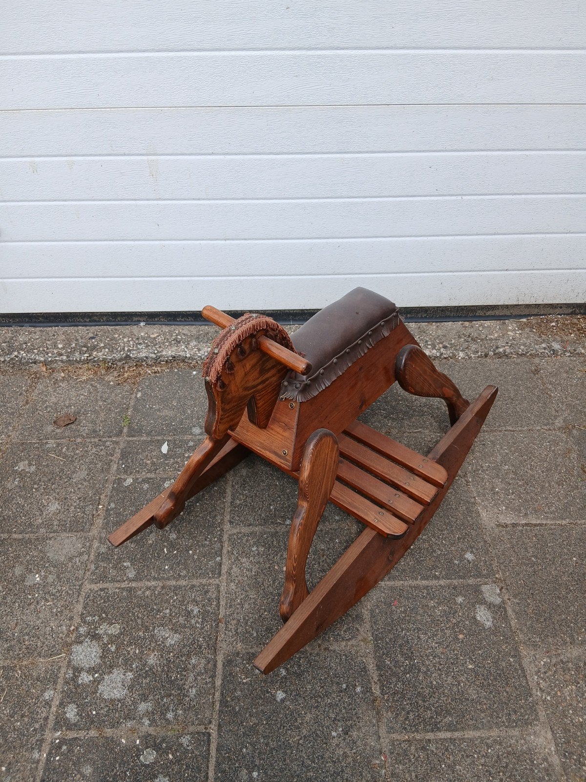 Antiek houten hobbelpaard met lederen zadel, Ophalen of Verzenden