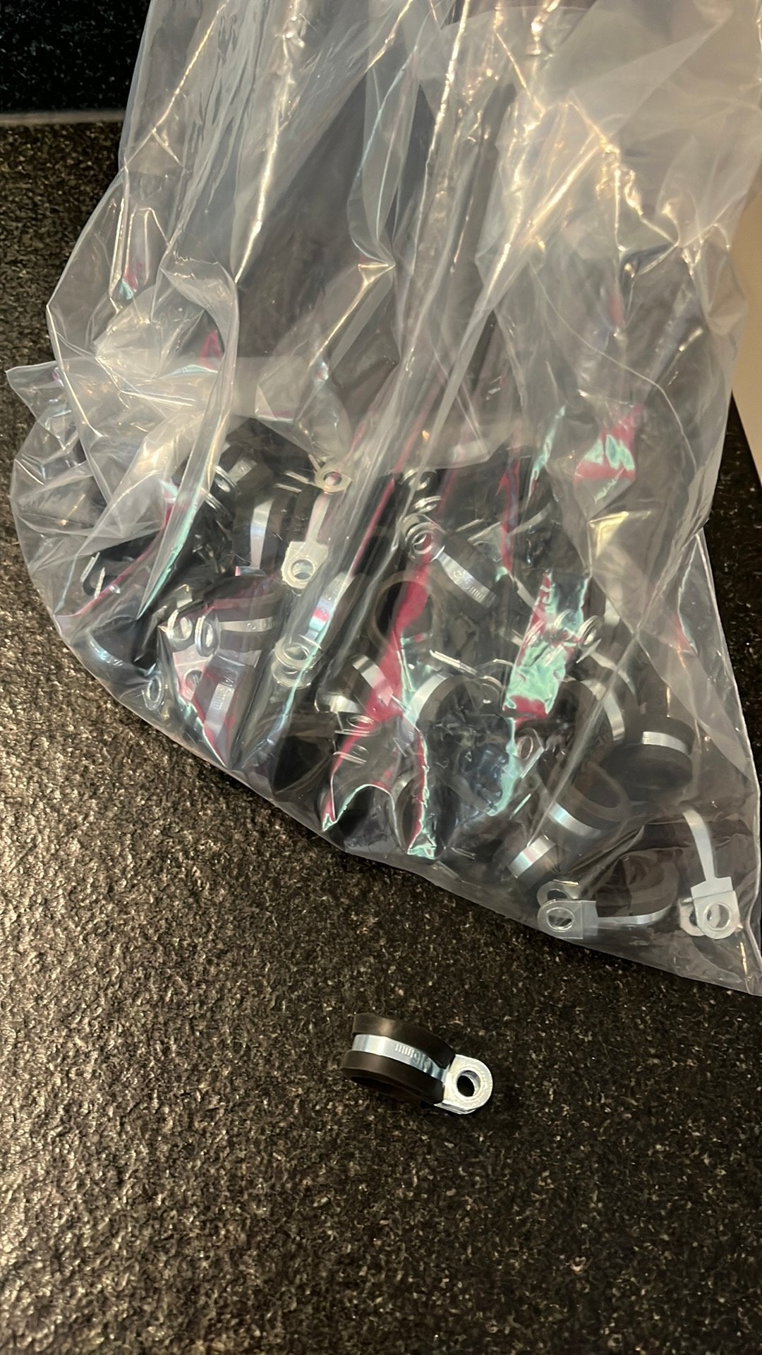 Klemmetjes voor gasslang 16mm - 50 stuks, Ophalen of Verzenden, Nieuw