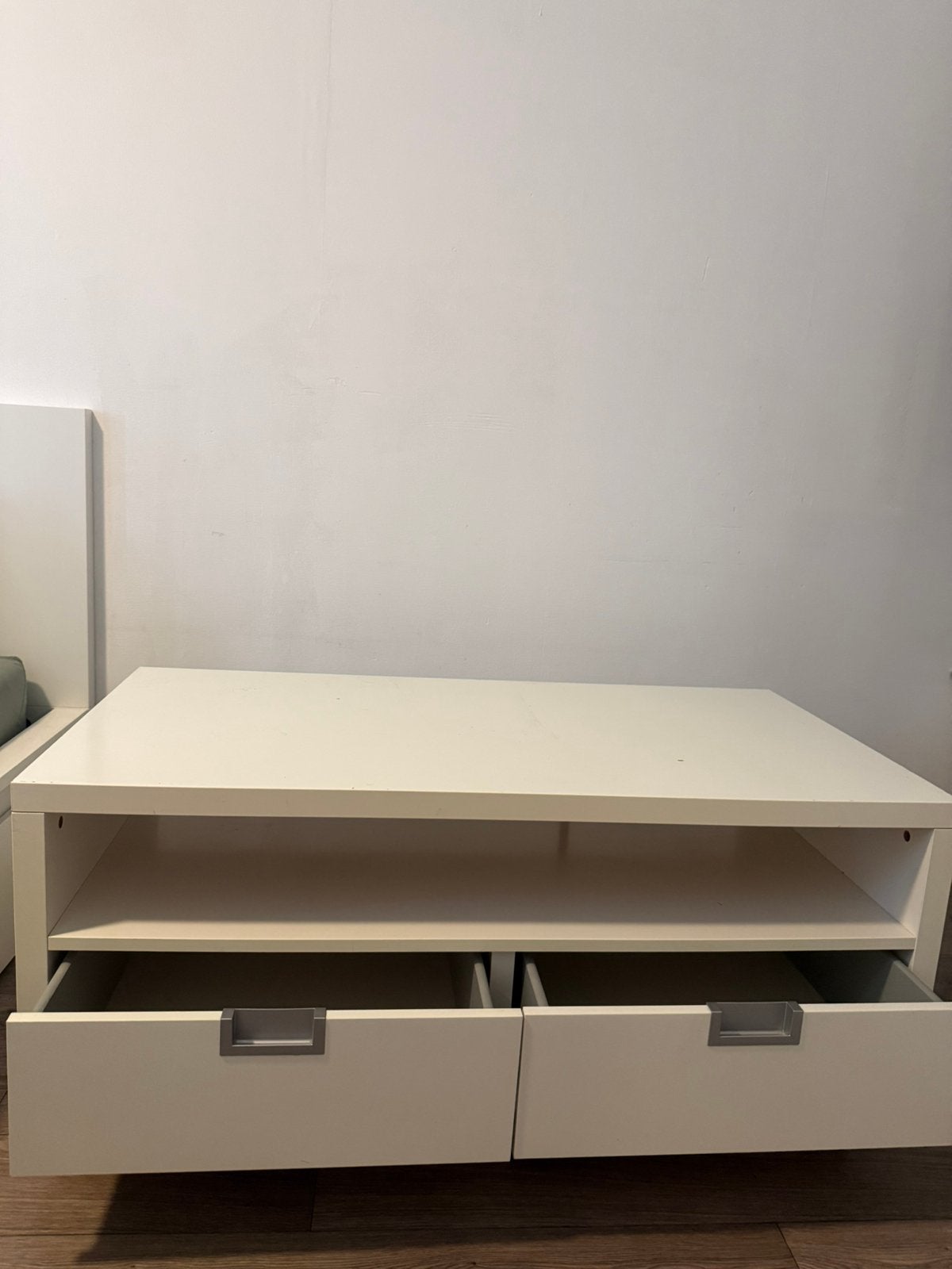 Modern White TV Unit with 2 Drawers – Hoofddorp Centrum, Ophalen, Zo goed als nieuw