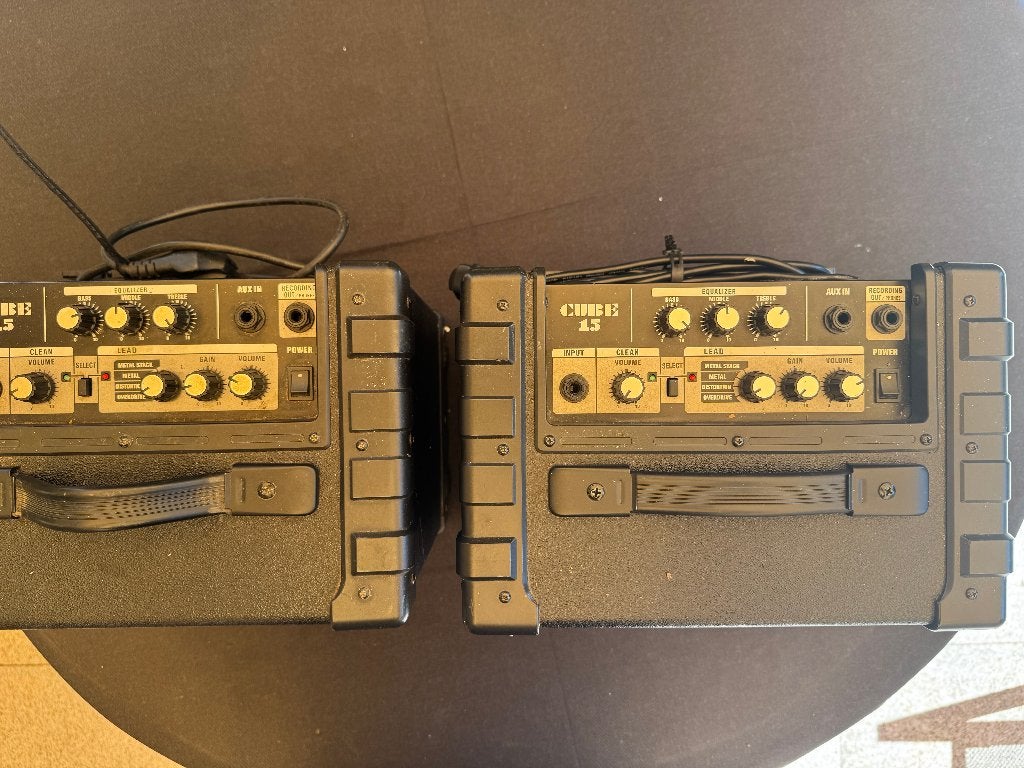 Foto 3 van Roland Cube 15 (2x)