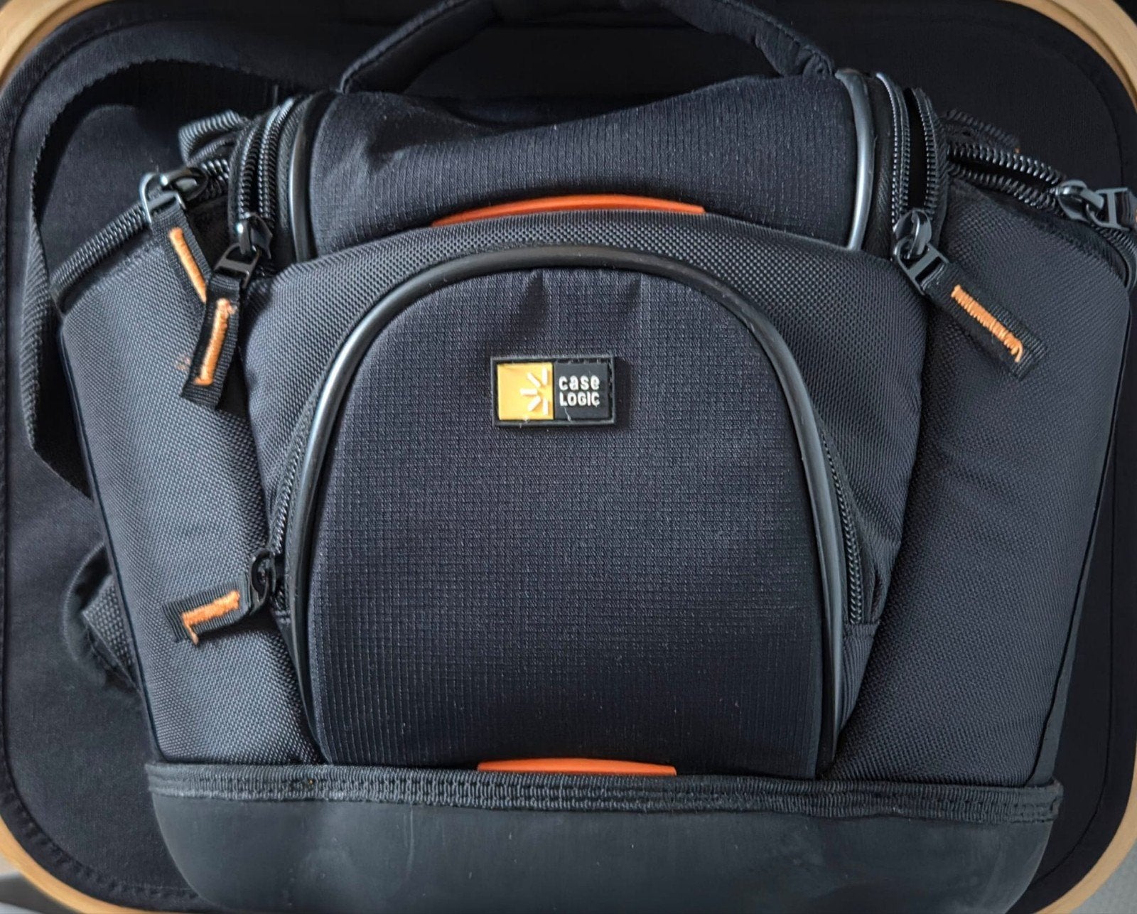Nikon D5000 DSLR Camera met 18-55mm lens en accessoires, Gebruikt, Ophalen of Verzenden, Gevoerd, Zwart