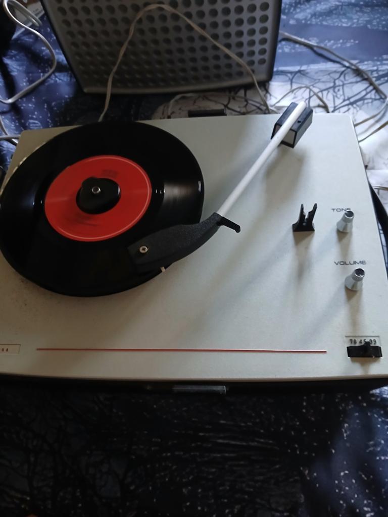 Aristona platenspeler in koffer, Audio, Tv en Foto, Platenspelers, Ophalen of Verzenden, Overige merken