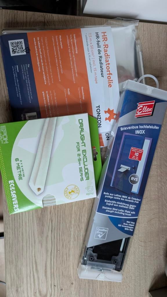 Isolatieset: Radiatorfolie, Tochtstrip, brievenbusklep twv69, Doe-het-zelf en Verbouw, Isolatie en Afdichting, Minder dan 4 cm