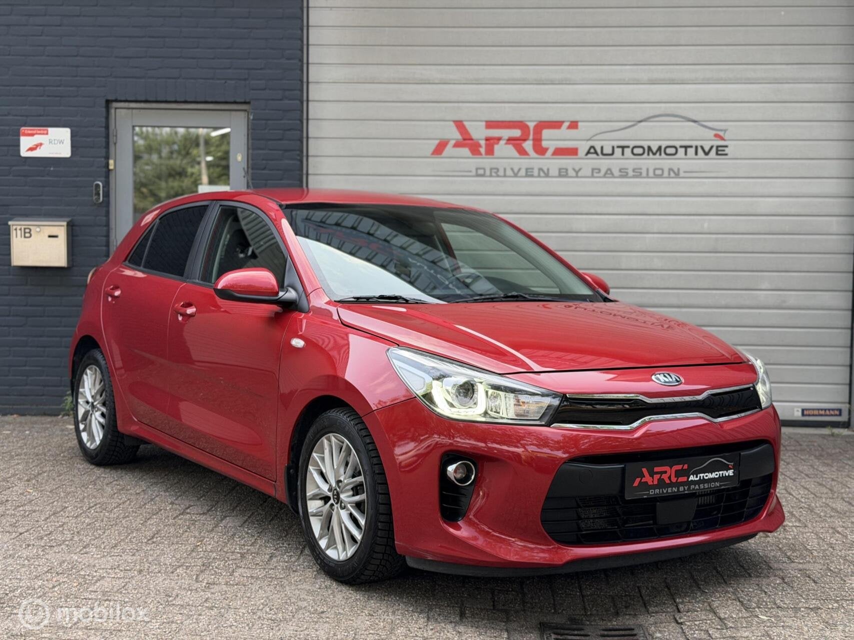 Kia Rio 1.0 TGDI DynamicLine Carplay/Cruise/Stoelverwarming, Auto's, Gebruikt, 1095 kg, 1110 kg, Bedrijf