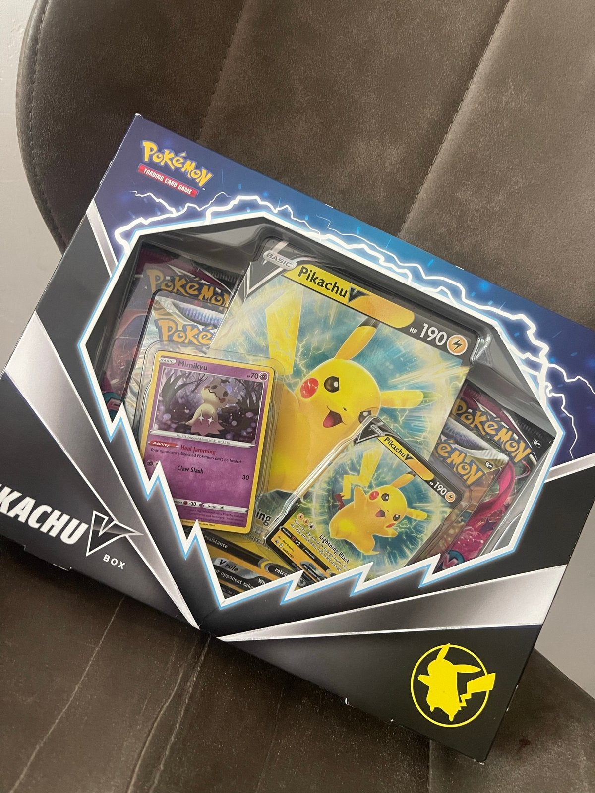 Pokémon Pikachu V Box 2022, Ophalen of Verzenden, Nieuw, Overige typen