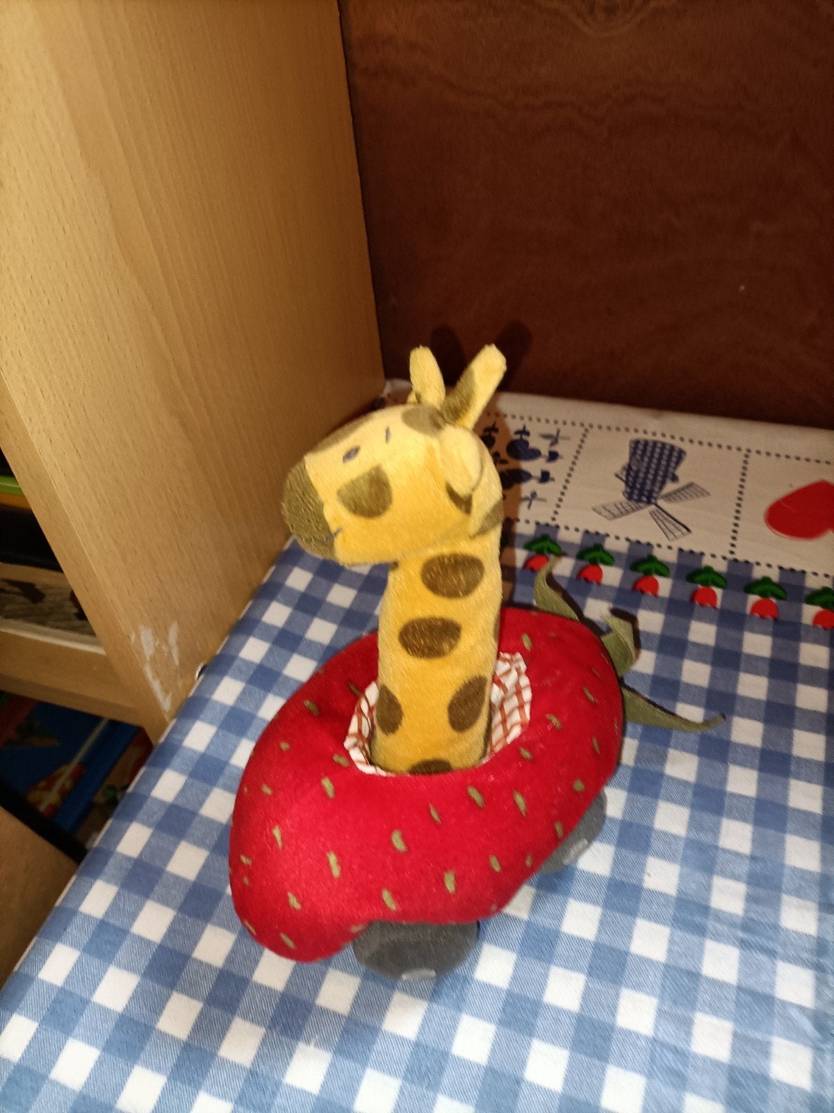 Ikea giraffe in auto knuffel 16 cm groot, Ophalen of Verzenden, Zo goed als nieuw, Overige typen