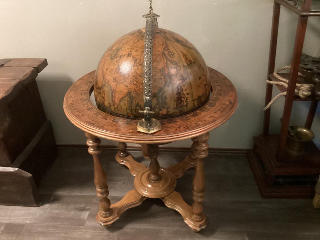 Drankglobe wereldbol, Ophalen of Verzenden, Zo goed als nieuw