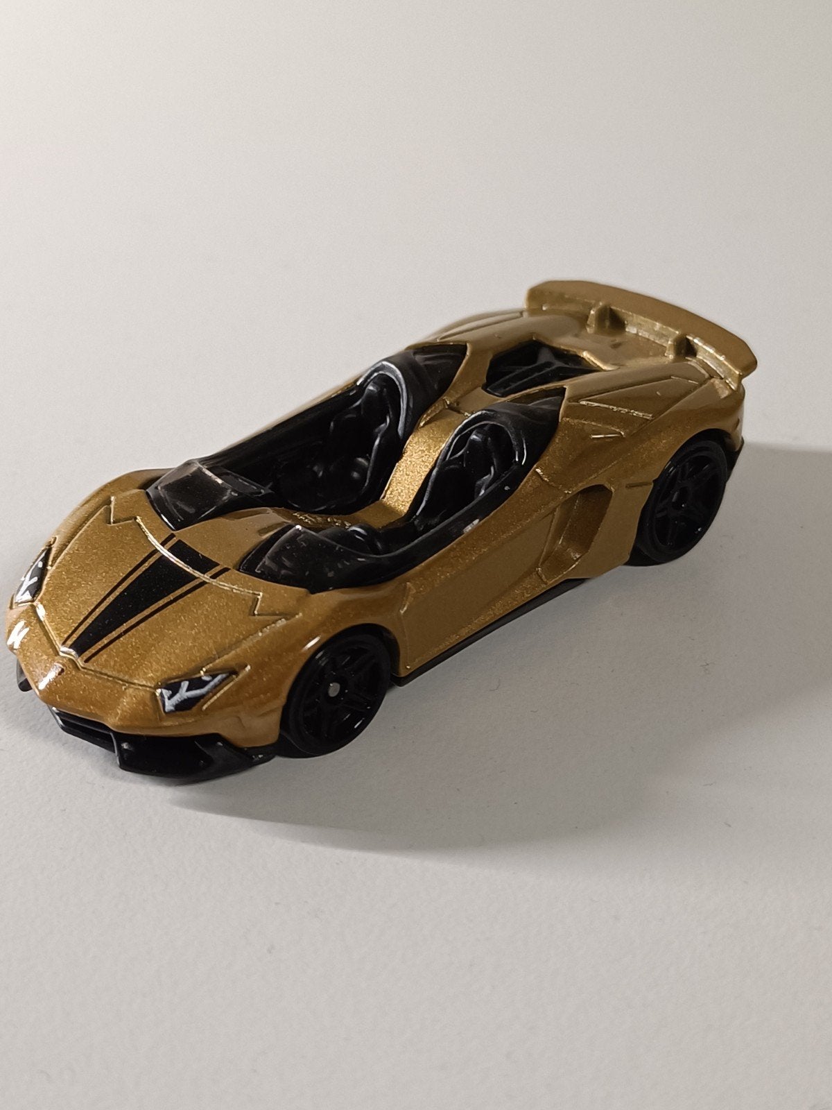 Hot Wheels Lamborghini Aventador, Ophalen of Verzenden