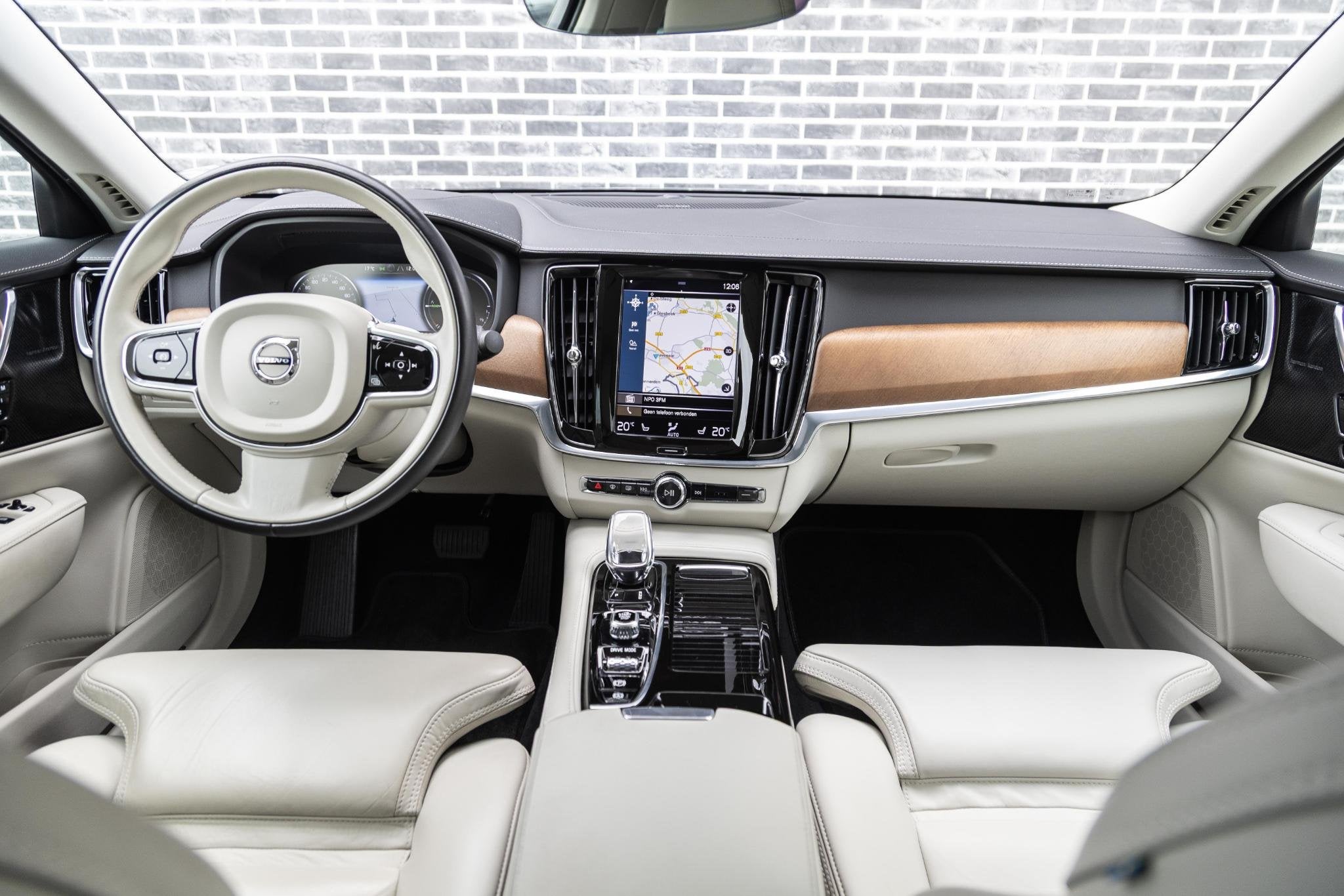 Volvo S90 2.0 T8 AWD Inscription | Plug-In Hybride (PHEV) |, Auto's, Gebruikt, Euro 6, 4 cilinders, Blauw