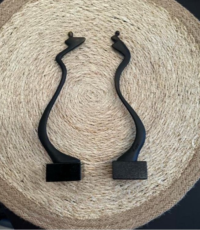 Corry Ammerlaan 2 sculpturen sanquin op sokkel, Ophalen of Verzenden, Beeld, Abstract, Metaal
