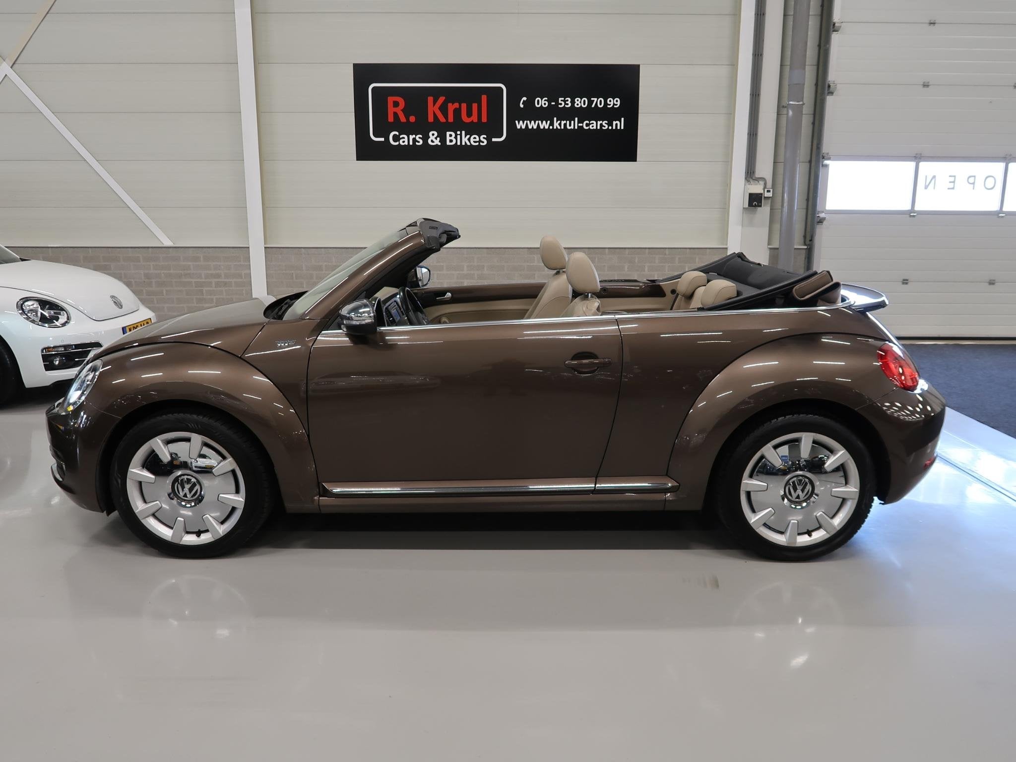 Volkswagen Beetle Cabriolet 1.2 TSI 70's Edition Leer Airco-, Voorwielaandrijving, Euro 5, Gebruikt, 4 cilinders