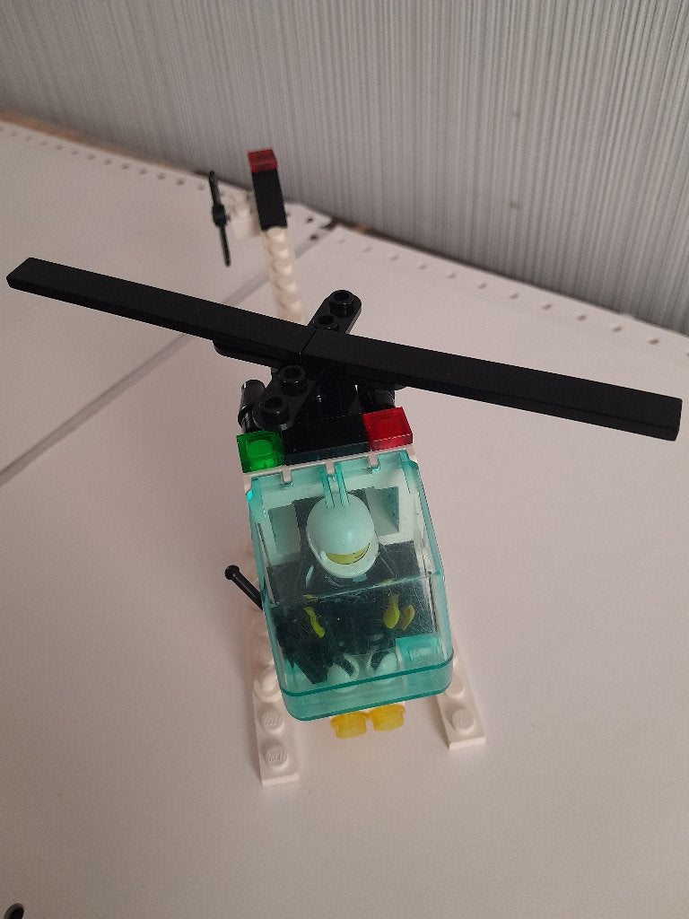 Lego politie helikopter, Kinderen en Baby's, Speelgoed | Duplo en Lego, Lego, Ophalen of Verzenden, Zo goed als nieuw, LEGOLAND