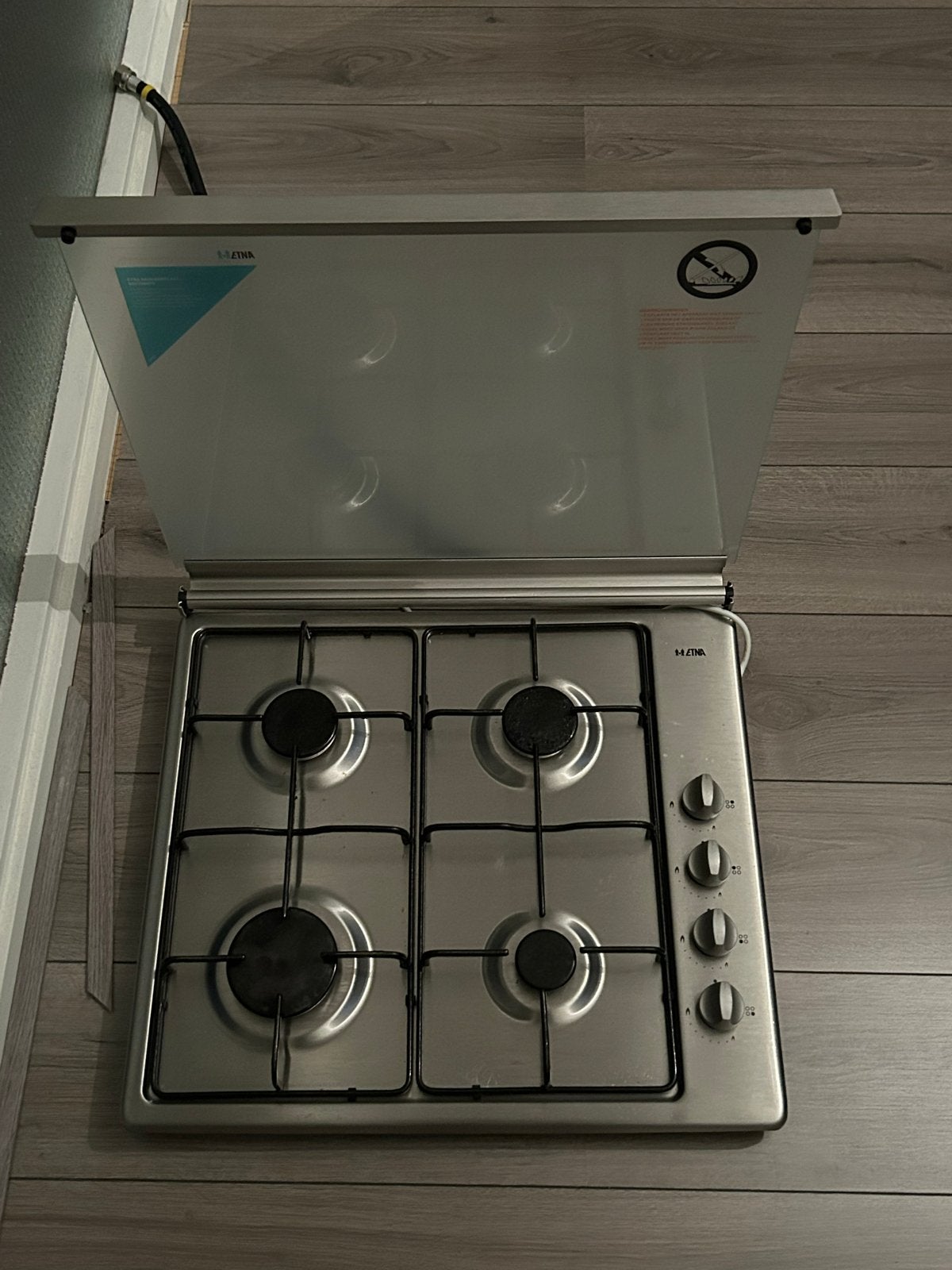 Etna gasfornuis 4-pits met glazen afdekplaat, Ophalen, Gebruikt, Minder dan 85 cm, 4 kookzones