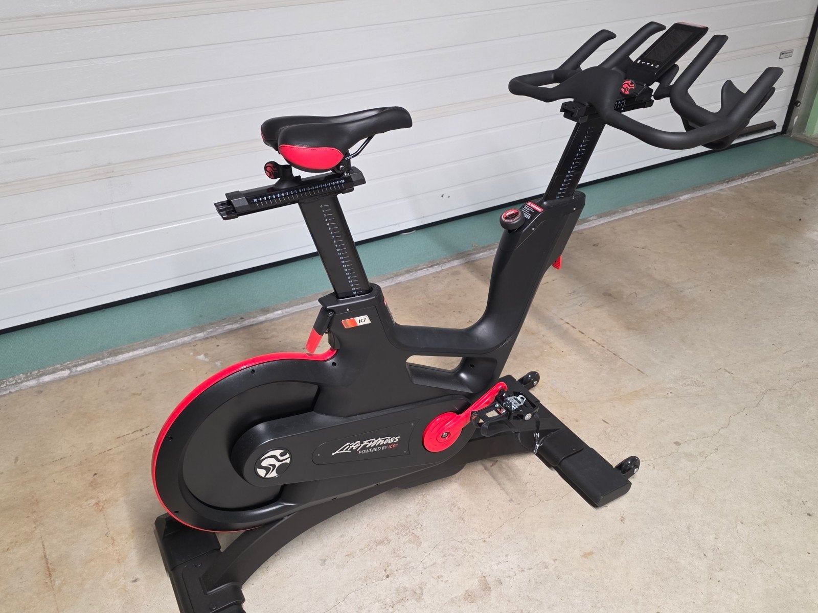 Life Fitness IC7 Indoor Cycle - Zo goed als nieuw, Ophalen, Spinningfiets, Zo goed als nieuw, Metaal