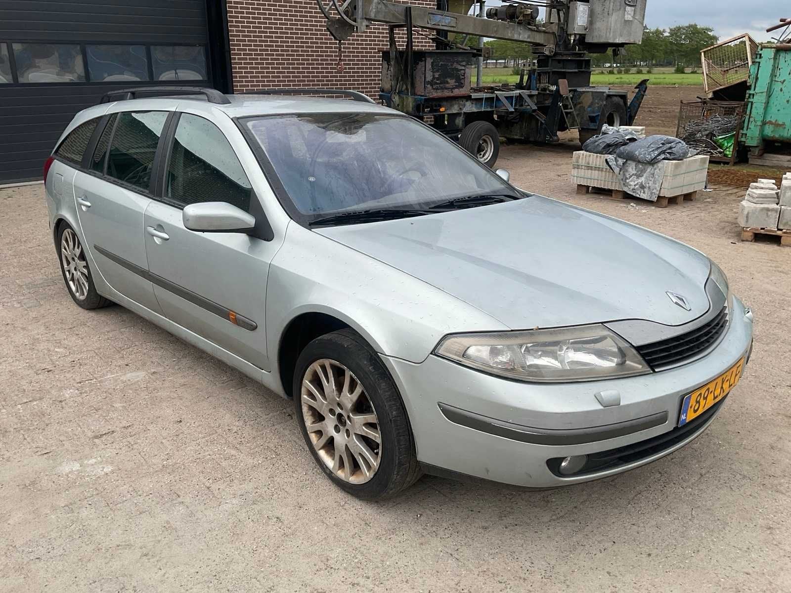 2003 Renault Laguna Grand Tour 1.8-16V Expression Personenau, Auto's, Renault, Laguna, Gebruikt, 4 cilinders, Origineel Nederlands