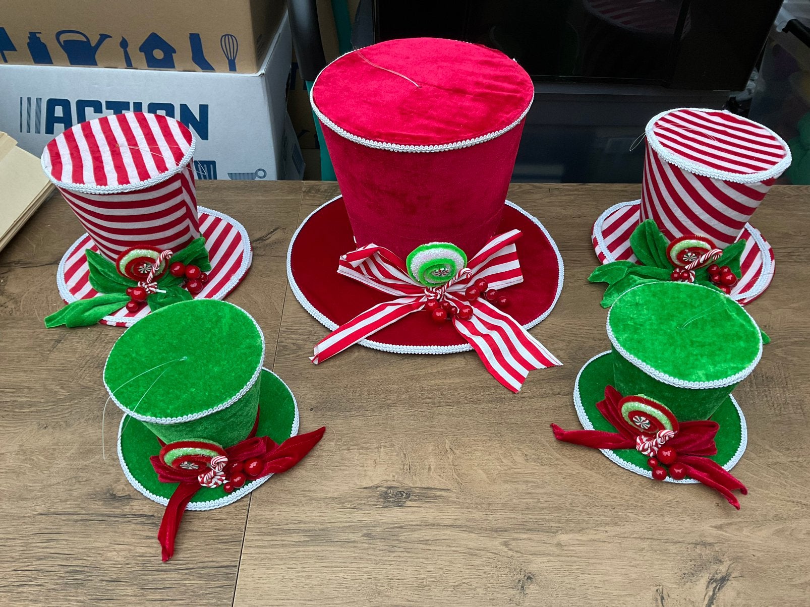 5 nieuwe zgan kerst decoratie hoeden fluweel. ALLEEN OPHALEN, Ophalen, Nieuw