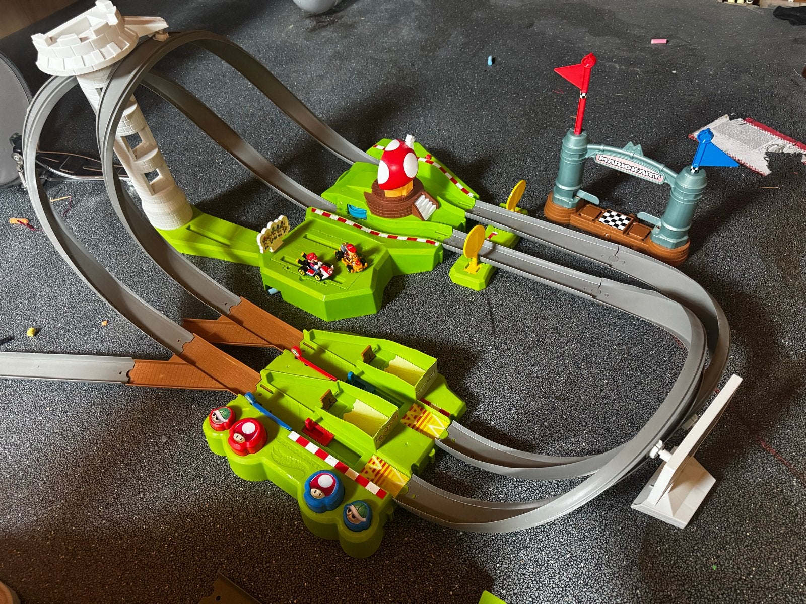 Mario Kart Racebaan met 2 Auto's - Hot Wheels, Kinderen en Baby's, Speelgoed | Racebanen, Ophalen, Hot Wheels, Handmatig, Racebaan