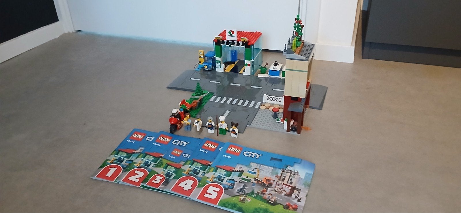 Lego City 60292 stadcentrum Compleet zonder doos, City, Lego, Ophalen of Verzenden, Zo goed als nieuw