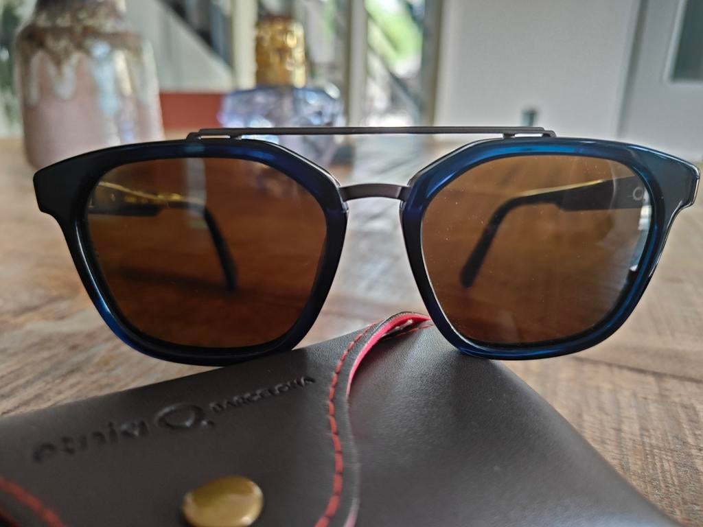 Etnia Barcelona Carmel zonnebril - Zo goed als nieuw, Overige merken, Zonnebril, Blauw, Ophalen of Verzenden